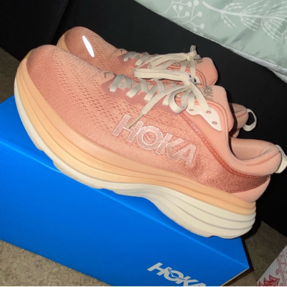 Hoka Bondi 8